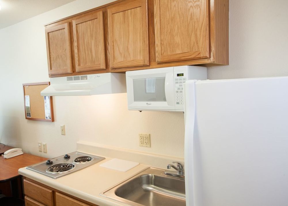 Value Place Orlando, Fl Williamsburg Room photo