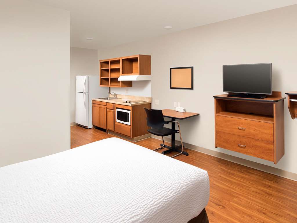 Value Place Orlando, Fl Williamsburg Room photo