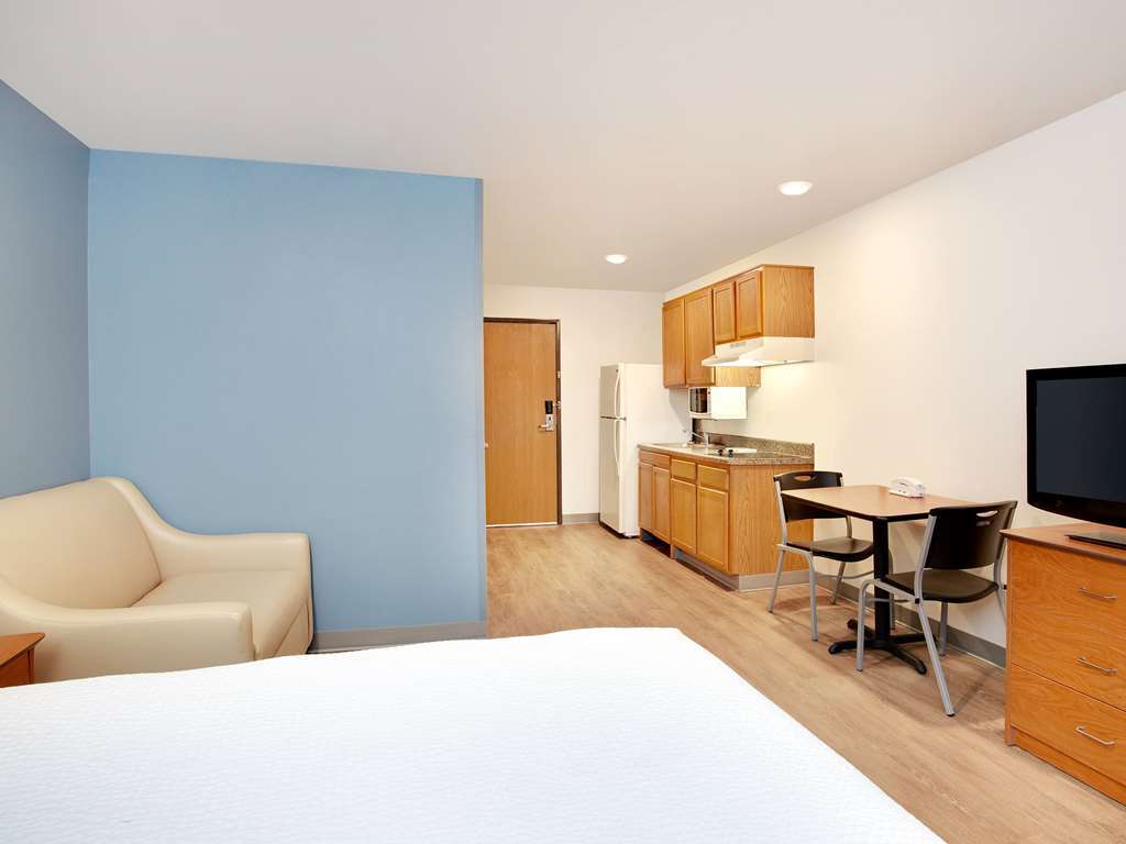 Value Place Orlando, Fl Williamsburg Room photo